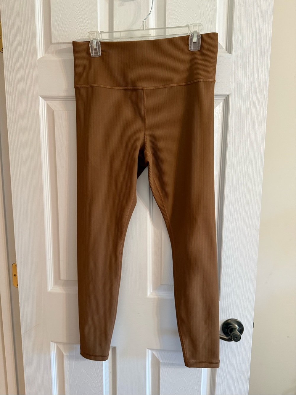 Athleta Womens Ribbed High-Waist Leggings in Brown. Size Large.